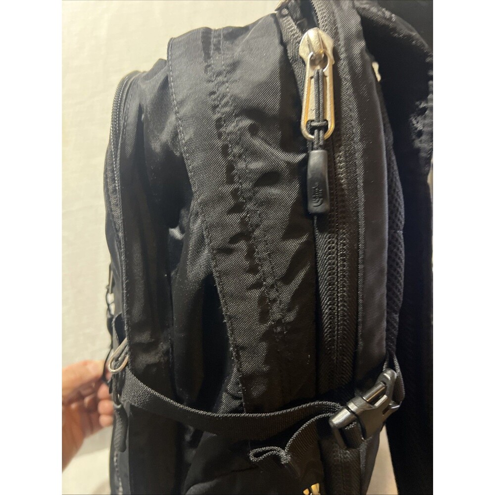 The North Face Surge II Black Padded Laptop Daypack Back Pack Multi Pockets - Picture 4 of 11